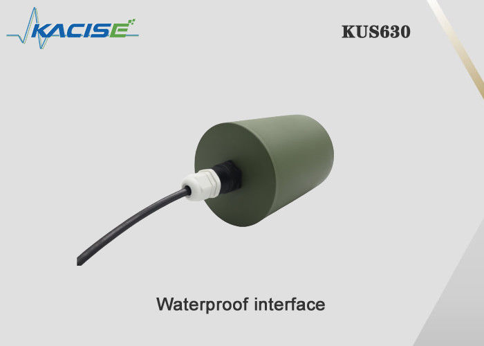 Capteur de niveau du réservoir d'eau à ultrasons KUS630D avec portée de 30 m IP68 étanche et anti-corrosion PVDF