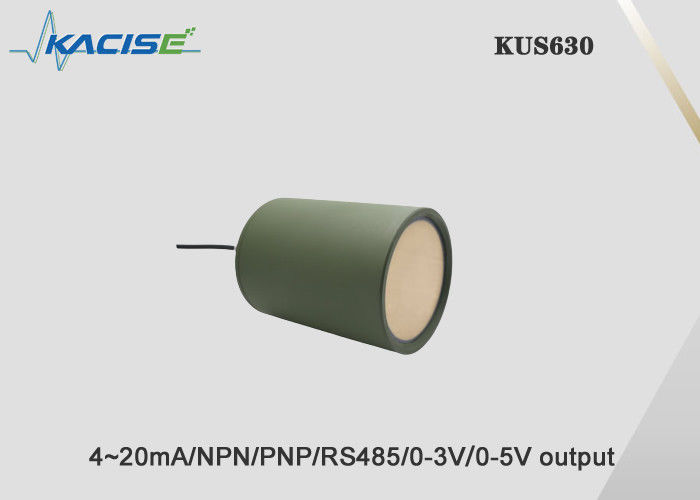 Capteur de niveau du réservoir d'eau à ultrasons KUS630D avec portée de 30 m IP68 étanche et anti-corrosion PVDF