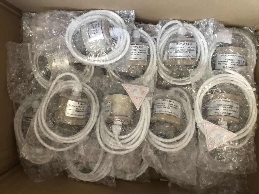 Capteur de niveau ultrasonique de 3 m de portée avec sortie RS485 et boîtier en PTFE pour environnements corrosifs