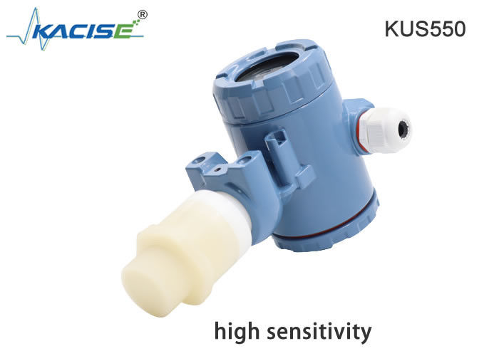 Capteur de niveau ultrasonique de la série KUS550 avec protection IP68 à faible consommation d'énergie et matériau de coque PVDF