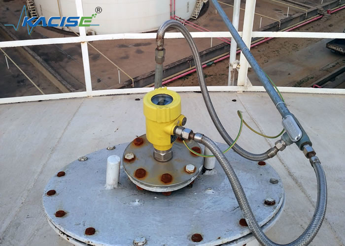 KLD803 4 - 20mA/capteur de distance radar du CERF/RS485 Modbus pour le bloc solide de particules de poudre