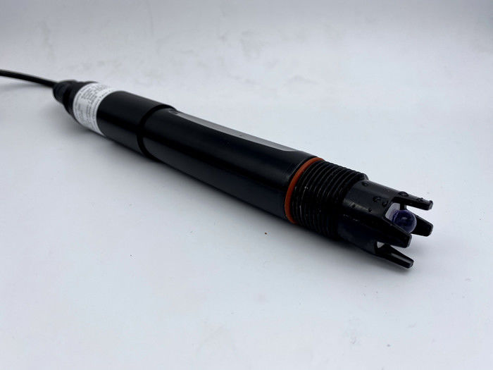 Capteur et émetteur de pH en ligne avec sortie RS-485 Modbus/RTU, compensation automatique de la température et plage de 0 ‰ 14 pH pour la surveillance de la qualité de l'eau