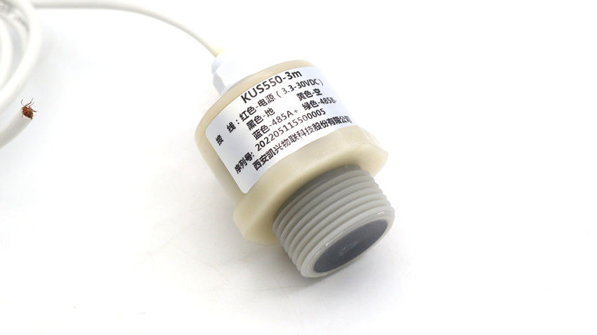 Capteur de niveau ultrasonique résistant à la corrosion IP68 avec une portée de 5 m pour la mesure du niveau de l'eau