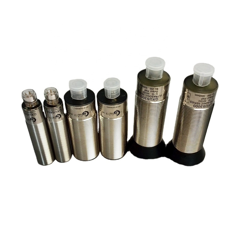 Capteur de niveau intelligent de carburant de longue distance de série sans visibilité ultra courte de haute qualité de la zone GXUM pour le camion