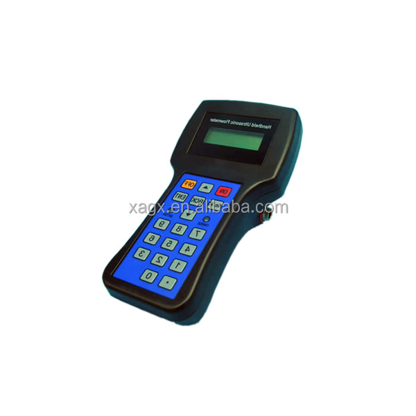 Compteur de débit d'eau à ultrasons portable à faible coût en Chine avec alimentation électrique 3 * 1,2V batterie ou adaptateur AC90 ~ 260V