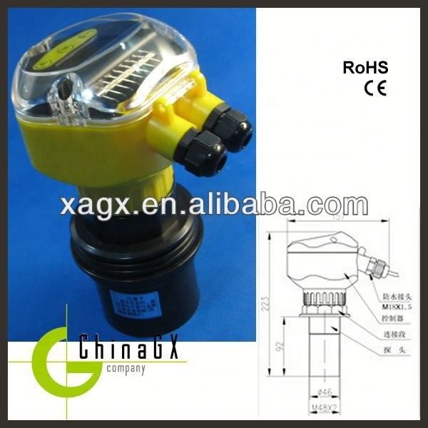 Transmetteur intelligent de niveau d'eau à longue distance de la série GXUM avec résolution de 3 mm et portée de 10 m dans un boîtier imperméable à l'eau IP67