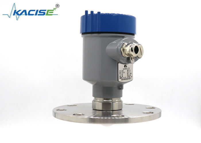 Capteur de niveau radar KLD802 avec antenne à lentille en PTFE sans contact, fréquence centrale de 80 GHz et précision de ± 2 mm pour une mesure continue