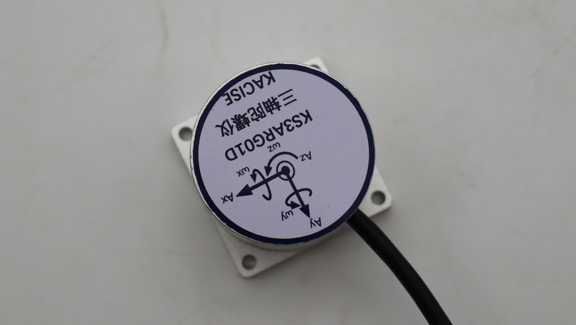 Gyroscopes MEMS à trois axes pour drones de poids inférieur à 100 g avec interface électrique RS422