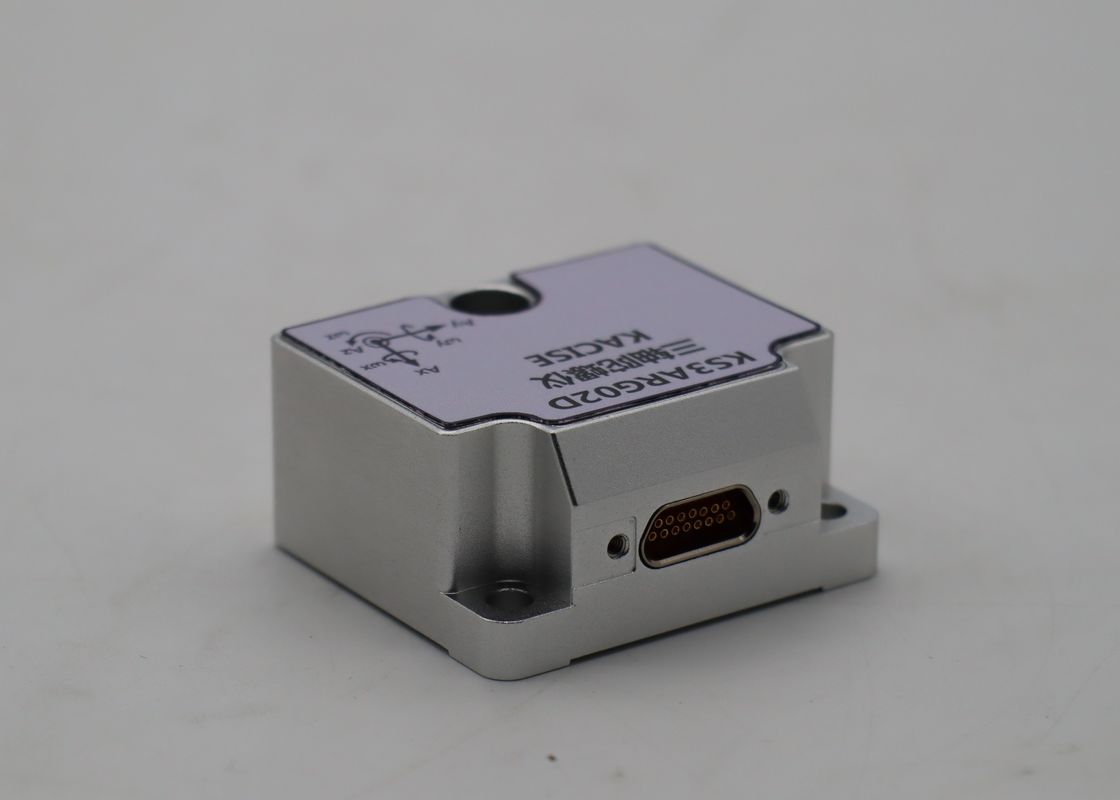 Capteur gyroscopique MEMS à trois axes avec une plage ≤ ± 0,1 et une fréquence de mise à jour des données de 2000 Hz