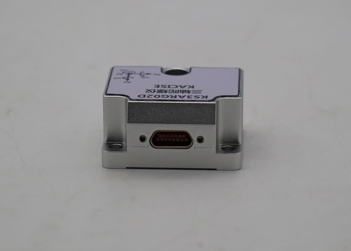 Capteur gyroscopique MEMS à trois axes avec une plage ≤ ± 0,1 et une fréquence de mise à jour des données de 2000 Hz