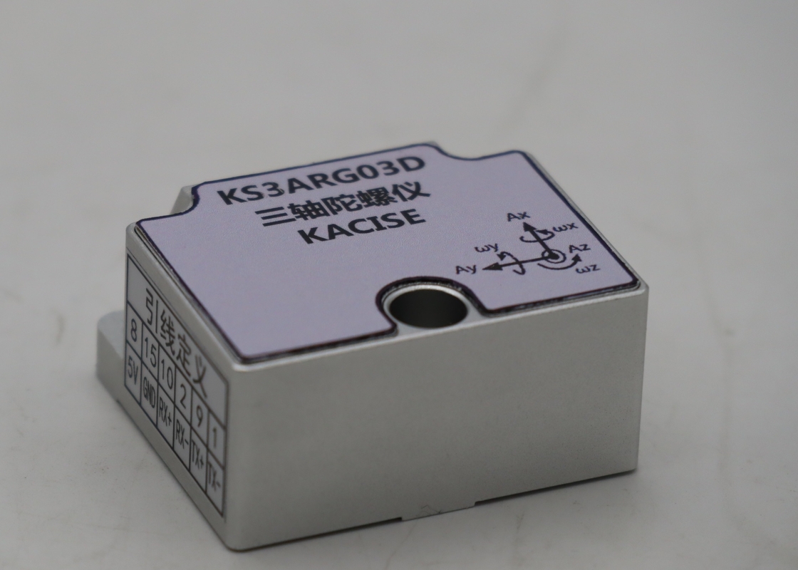 Gyroscope Mems à haute performance avec ≤ 1,1 W de dissipation de puissance et 6,06 G de vibration