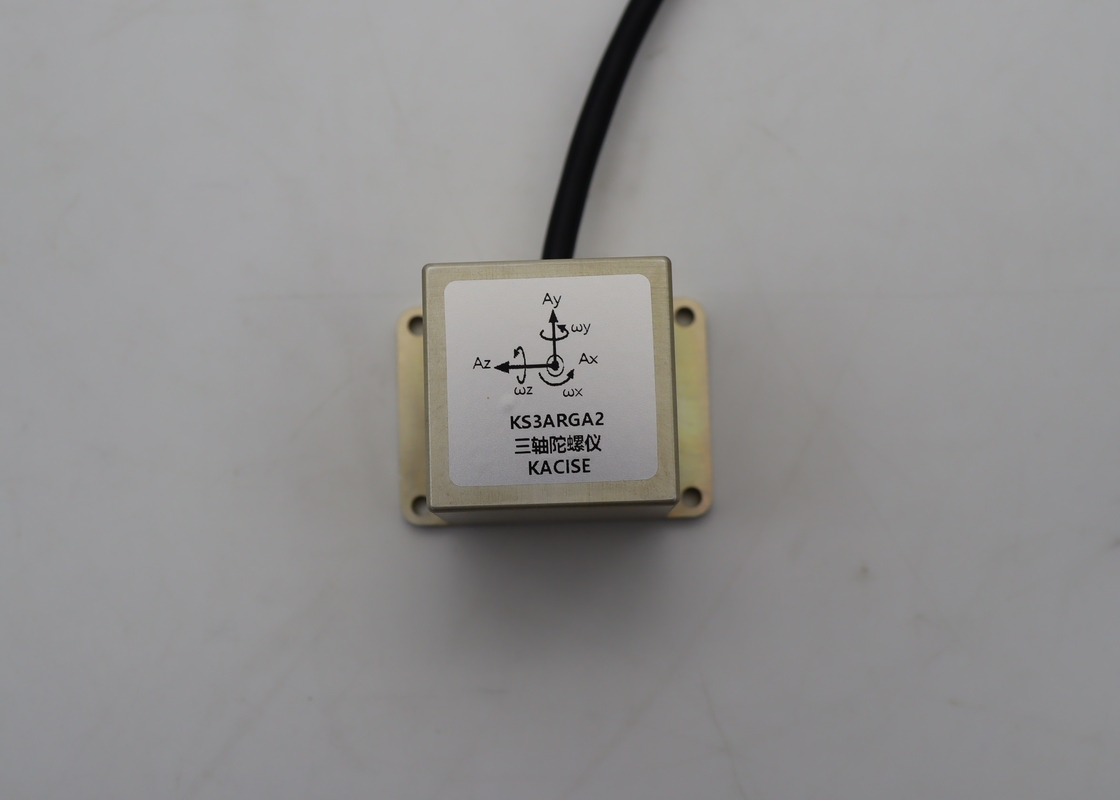 Mems, capteurs gyroscopiques pour systèmes de stabilisation de robots ou de caméras de taille 43x30,5x30,5 mm et poids ≤ 50 g