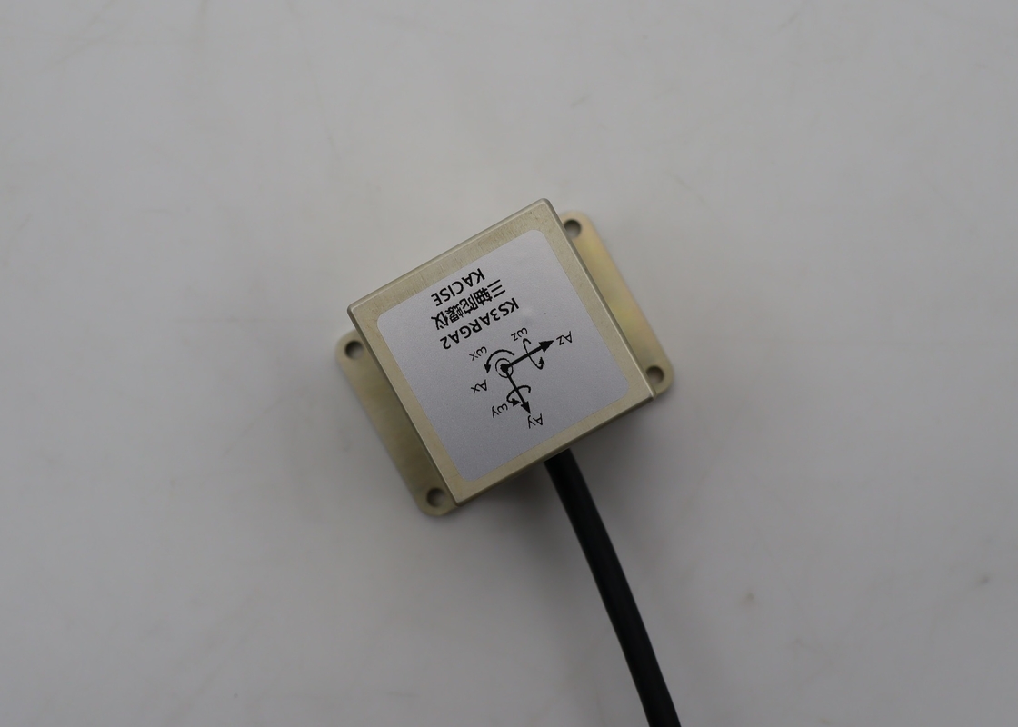 Sensor gyroscopique MEMS avec une stabilité de biais ≤12 (゚/H) et une sensibilité à la valeur G <0,02 ((°/S/G)