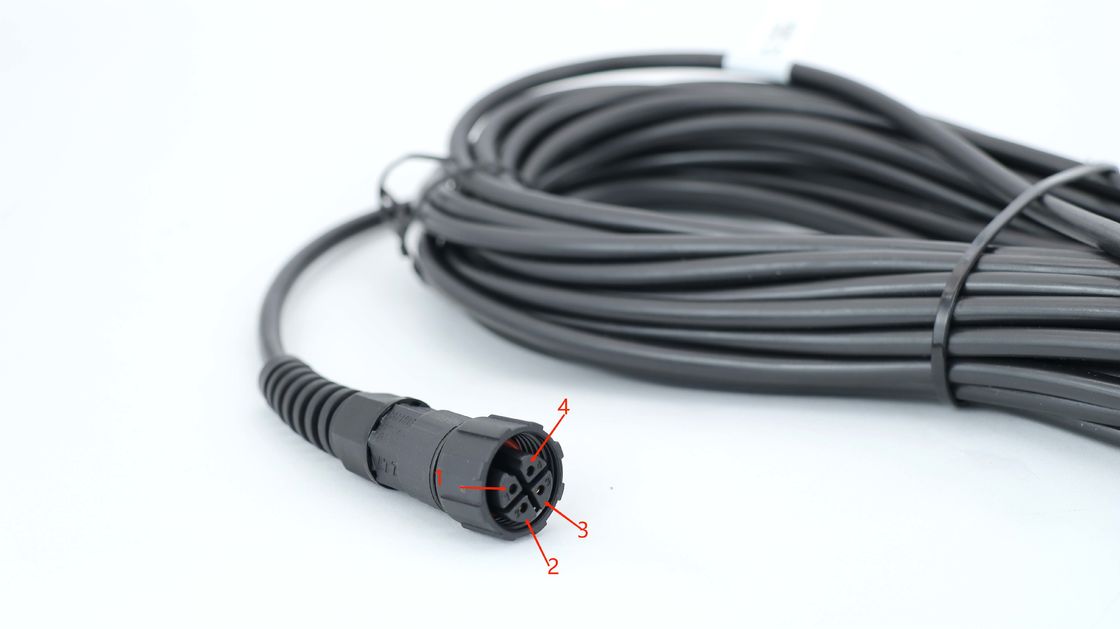 Capteur de turbidité à faible portée avec une plage de 0 à 10 NTU, essuie-glaces auto-nettoyant et sortie Modbus RS485 pour la surveillance de la qualité de l'eau