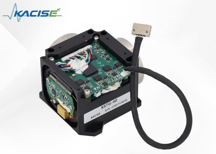 Capteur de gyroscope à fibre optique avec une plage dynamique de ± 500 (°) /s, une température de fonctionnement de -45 ̊+70 (°C) et une sortie numérique RS422