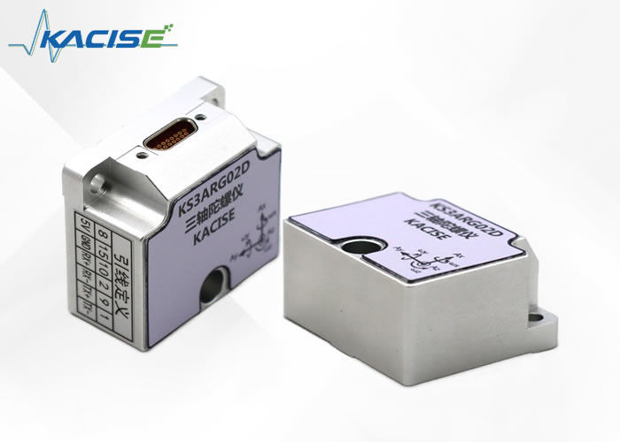 Capteur gyroscopique MEMS DC5V avec débit de données de 2000 Hz et large plage de température -40~+80°C