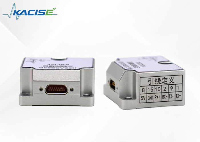 Sensor gyroscopique MEMS à 3 axes de précision avec interface RS422, stabilité zéro biais ≤ 0,2 degrés/h et portée triaxiale ± 500 degrés/s
