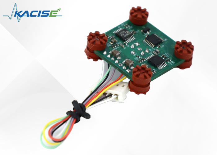 Petit capteur de vitesse angulaire de quartz MEMS avec sensibilité G (typique) < 0,05°/sec/g et choc 500g PK 1⁄2 Sine 2msec