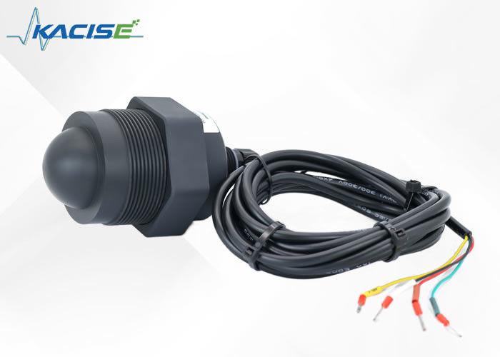 Jauge de niveau radar 80 GHz avec étanchéité IP68 et communication RS485 pour une surveillance précise du niveau du réservoir