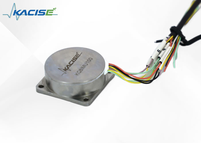 Température de fonctionnement -40 ̊ + 65 °C RS422 Sensor gyroscopique avec une précision de données améliorée et une résistance aux vibrations
