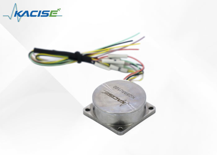 Sensor gyroscopique RS422 MEMS à interface avec une large plage de température -40 ̊ + 65 °C et une précision de données améliorée