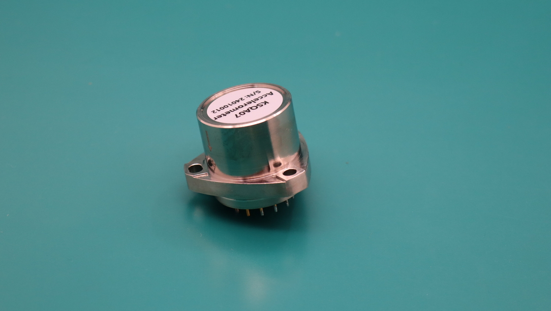 Résolution et seuil < 1 μg Les accéléromètres à quartz sont utilisés dans les systèmes de surveillance des vibrations