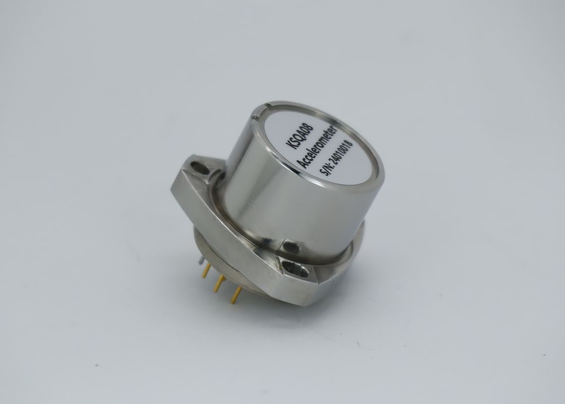 Capteur d'accéléromètre à quartz flexible avec une résolution de 1 μg et un facteur d'échelle de 1,2 à 1,6 mA/g pour une température de fonctionnement de -45 °C à +80 °C