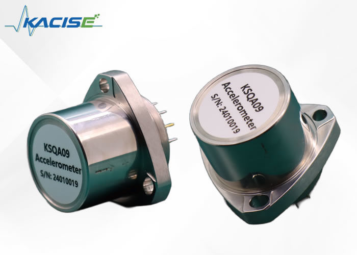 Accéléromètre de précision avec une résolution ≤5μg pour la surveillance des vibrations entre -45°C~+80°C et un poids ≤80g