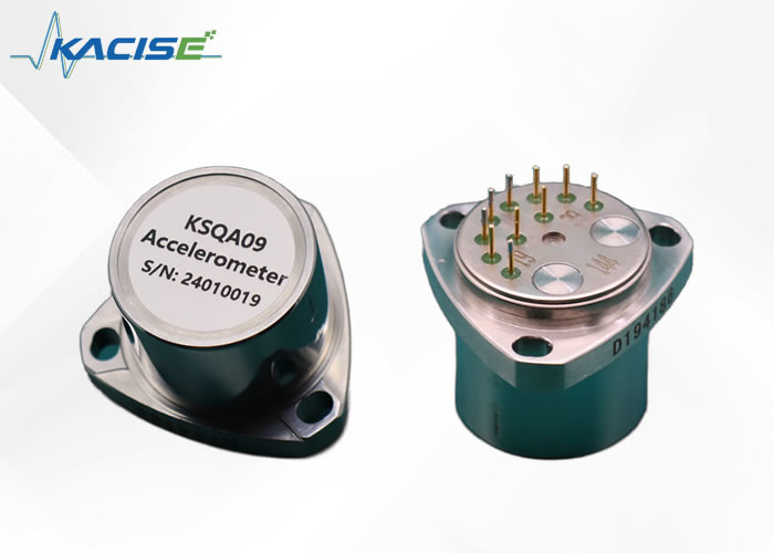 Accéléromètre analogique de précision pour la surveillance des vibrations ultra sensibles, tension de puissance ± 12 ~ ± 18 V CC