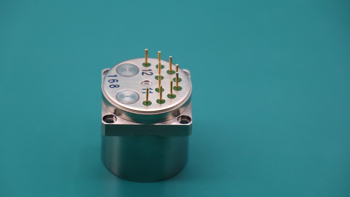 Facteur d'échelle 1,2 ~ 1,6 mA/g Capteur d'accéléromètre pour la sensibilité à la température ≤ 30 ppm/°C~≤ 80 ppm/°C
