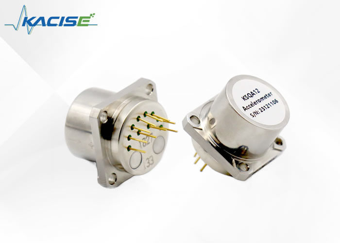 Capteur d'accéléromètre à quartz flexible avec une puissance en courant continu de ±12 à ±18 V, un facteur d'échelle de 0,6 à 1,3 mA/g et un biais de ≤5 mg pour la mesure de précision