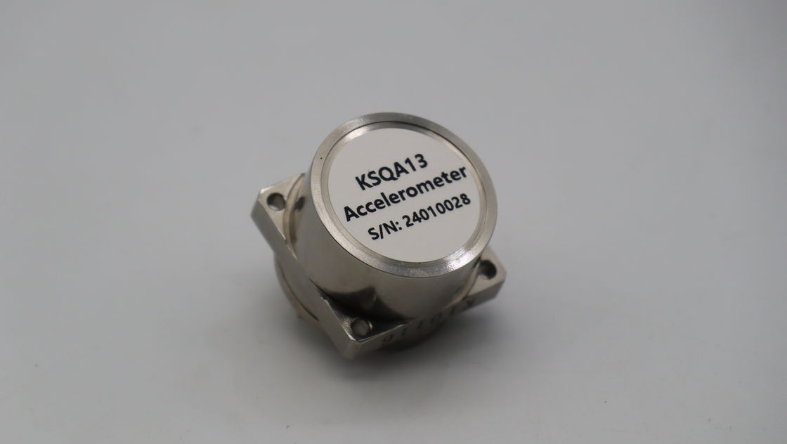 Sensor d'accéléromètre de résistance aux chocs de 500 g avec facteur d'échelle de 2,3 à 3,5 mA/g et température de fonctionnement de -45°C à +100°C