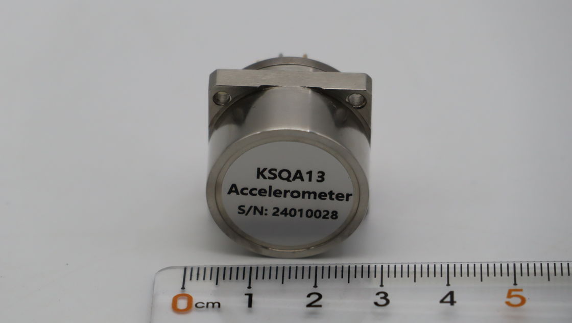 Capteur d'accéléromètre de précision avec facteur d'échelle 2,3 ~ 3,5 mA/g 500 g Résistance aux chocs et ± 15 g Vibration Peak Sine