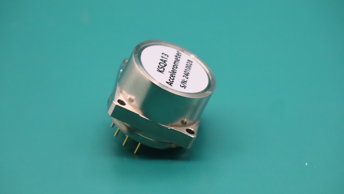 Température de stockage -55°C+120°C Sensor d'accéléromètre résistant aux vibrations de taille Ø25×25 mm