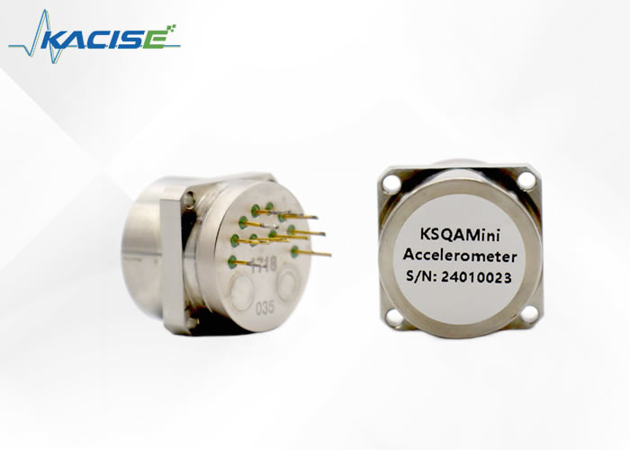 Accéléromètre analogique sensible de 2,3 à 3,5 mA/g pour les essais de vibration,poids ≤ 25 g
