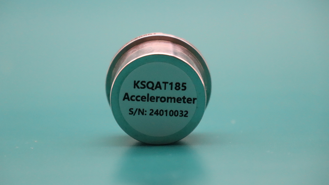 Stable Trois heures Stabilité 1σ ≤150μg Capteur d'accéléromètre Voltage de puissance ±12-±18V CC
