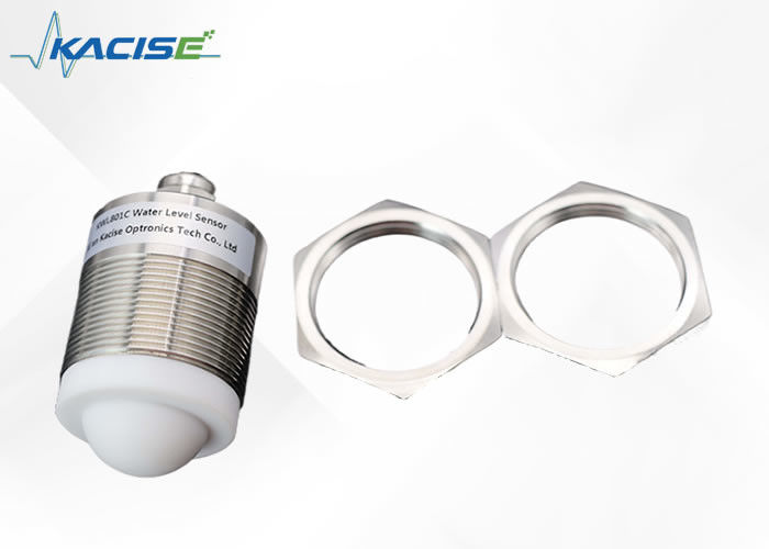 Émetteur de niveau de radar de fréquence de 80 GHz KWL801C avec une précision de ±2 mm et étanche IP68 pour la détection industrielle du niveau de liquide