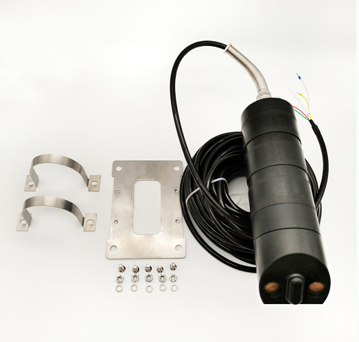 Mètre de débit d'eau à ultrasons à coque séparée ABS pour une plage de profondeur d'eau de 0,02 à 10 m Matériau du capteur POM
