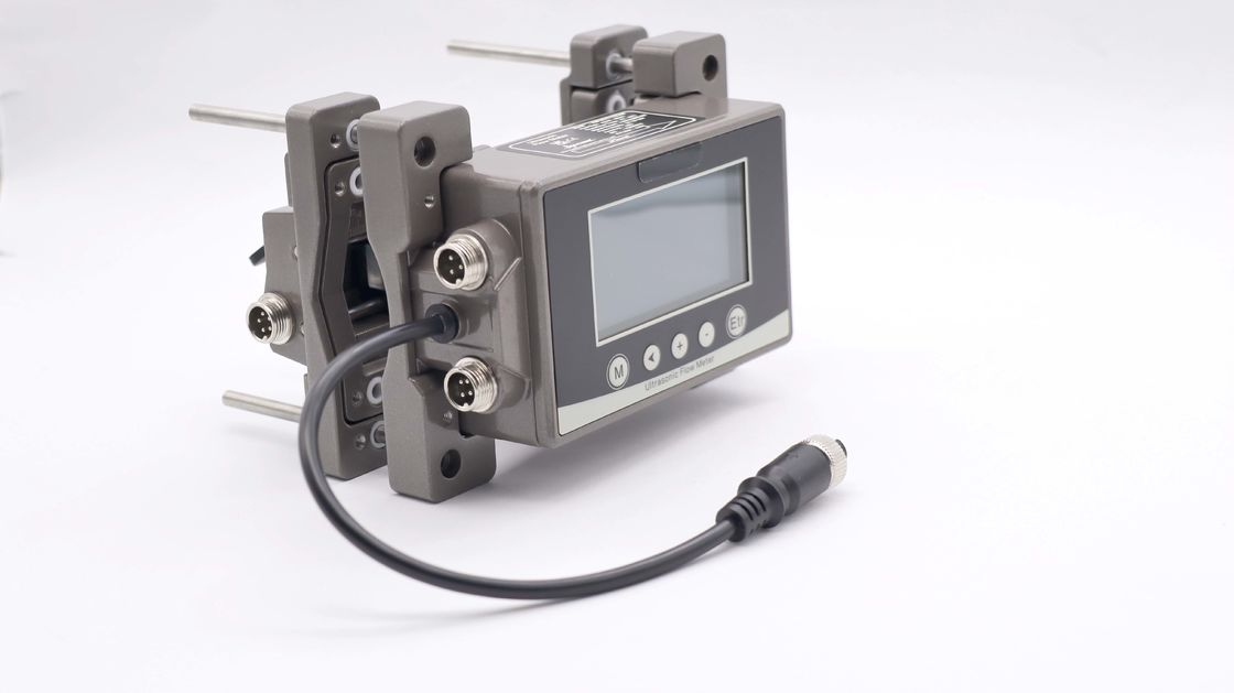 Mètre de débit ultrasonique KUF100 avec temps de réponse 0,5-60s 4-20mA Sortie pour des applications polyvalentes
