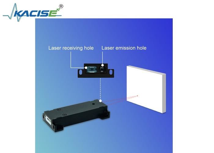 Sensor de mesure laser de classe 1 avec une précision de ±1 mm et une portée de 0,03 à 5 m pour l'automatisation des processus
