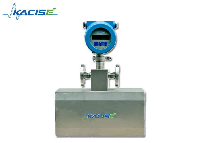 Coriolis débitmètre de masse pour l'acier inoxydable mesure du débit d'huile brute est de haute précision avec facile à installer