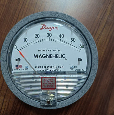 Dwyer série 2000 manomètre différentiel magnéhélique avec 0-60 dans la plage w.c ± 2% de précision et 1/8 de connexion NPT