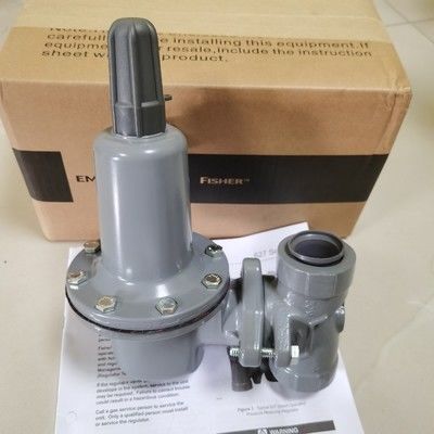 Régulateur de pression de gaz série 627 avec plage de pression de sortie de 5 à 500 psig, soupape de décharge interne et conception inviolable