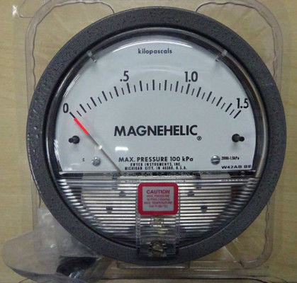 Dwyer 2000 1.5Kpa Manomètre différentiel de pression magnéhélique: La centrale de mesure de précision à 2% FS