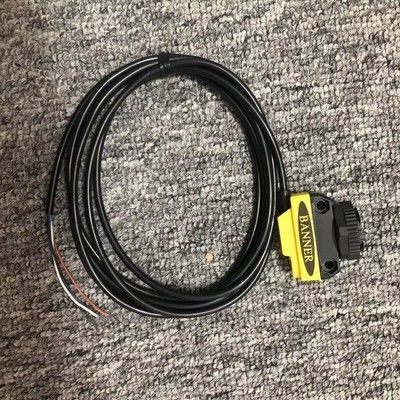 Capteur photoélectrique diffus QS18VP6D avec une portée de détection de 450 mm IP67 NEMA 6 Sortie PNP nominale et complémentaire