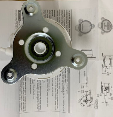 Transmetteur de pression différentielle micro Dwyer MS-111 avec signal de sortie de 4 à 20 mA, affichage numérique et temps de réponse de 300 Msec