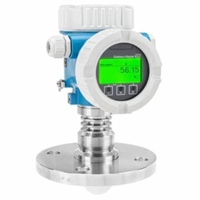 Capteur de niveau radar E+H FMR62B avec distance de mesure de 80 M, température de processus de -40…+200 °C et précision de +/- 1 mm