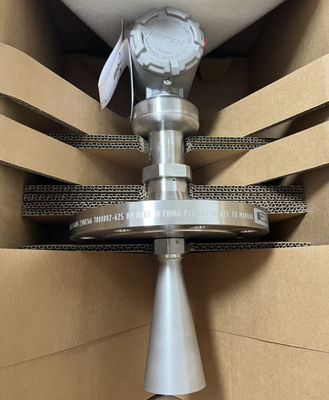 Émetteur de niveau Rosemount 5408 avec une précision ± 0,08, alimentation 4-20mA/HART et conformité SIS pour les applications industrielles