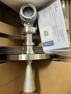 Émetteur de niveau Rosemount 5408 avec une précision ± 0,08, alimentation 4-20mA/HART et conformité SIS pour les applications industrielles