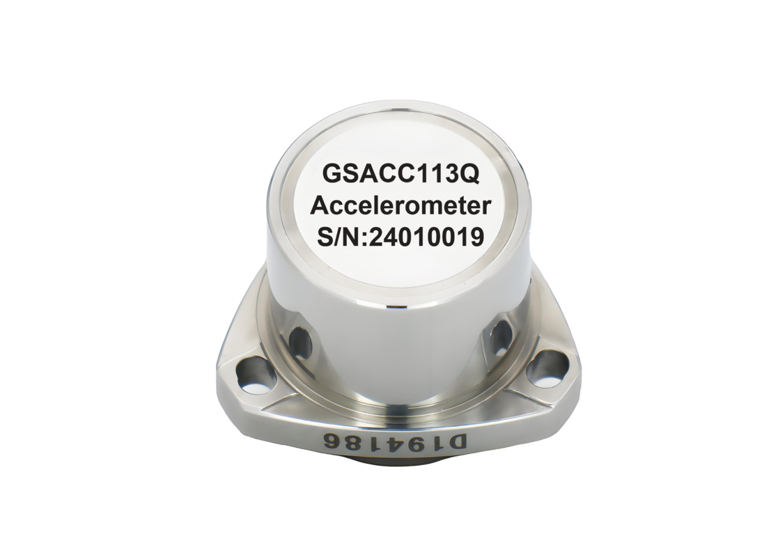 Accéléromètre flexible à quartz GSACC113Q avec facteur d'échelle de 0,9 à 1,3 mA/g, sensibilité thermique de polarisation de 30 µg/°C et biais <5 mg pour une mesure de précision